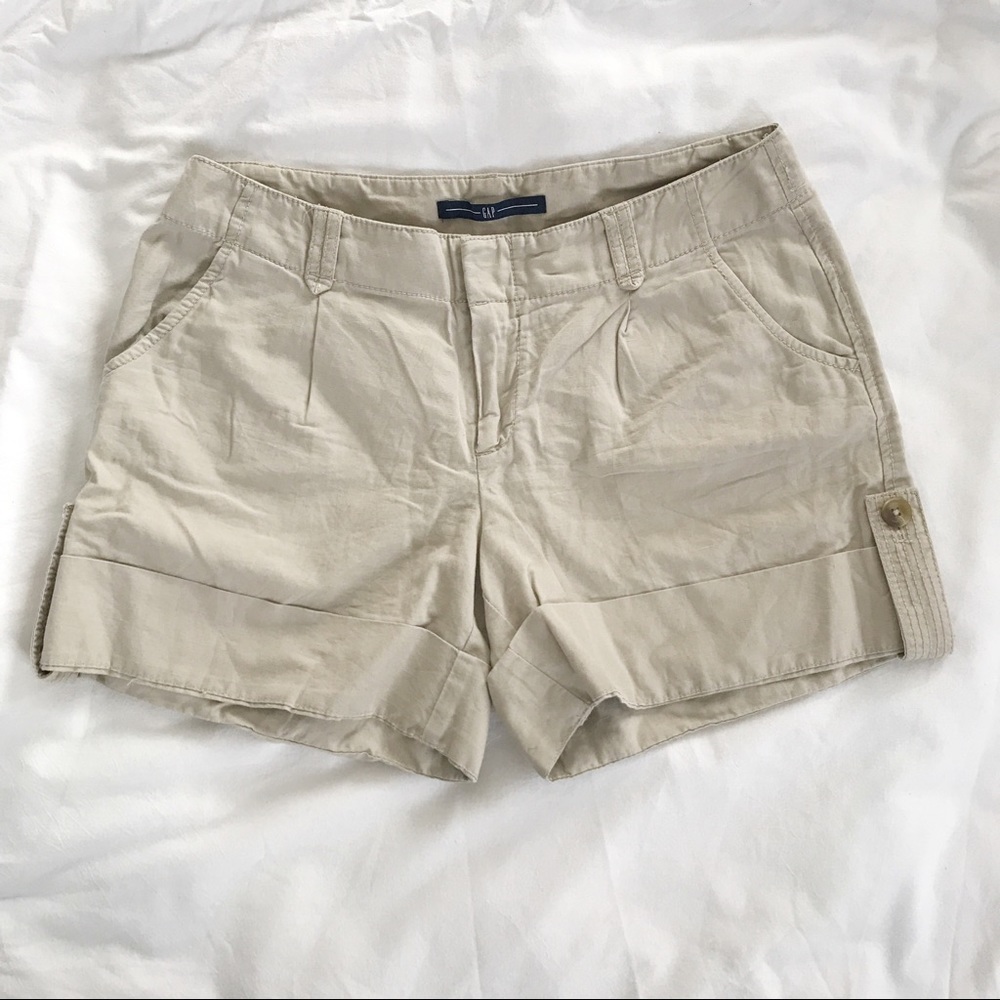 GAP: khaki cuffed short